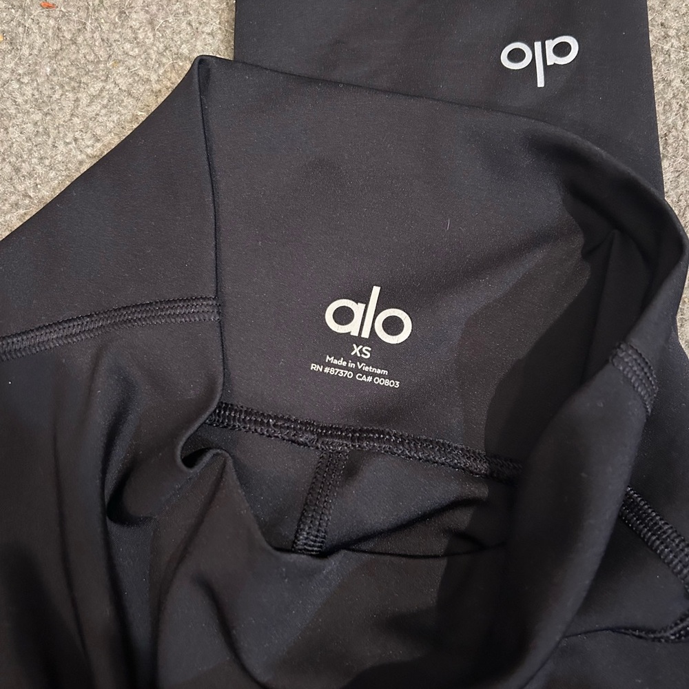 Alo Yoga Black Leggings
